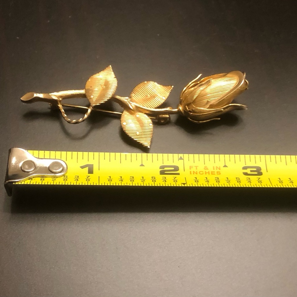 Vintage Rose Brooch - Costume Jewelry - Picture 3 of 10